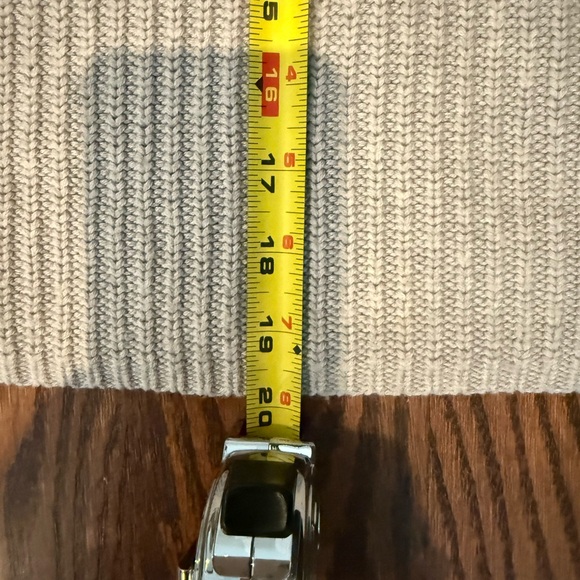 Theory Gray Mock Neck Cropped Cotton/ Cashmere Sweater - Picture 16 of 16